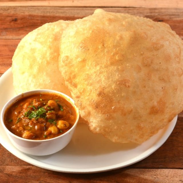 Bhatura (1pc).