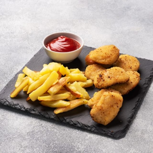 Baby Chicken Pakora (Nugget) W/ Fries (6pc).